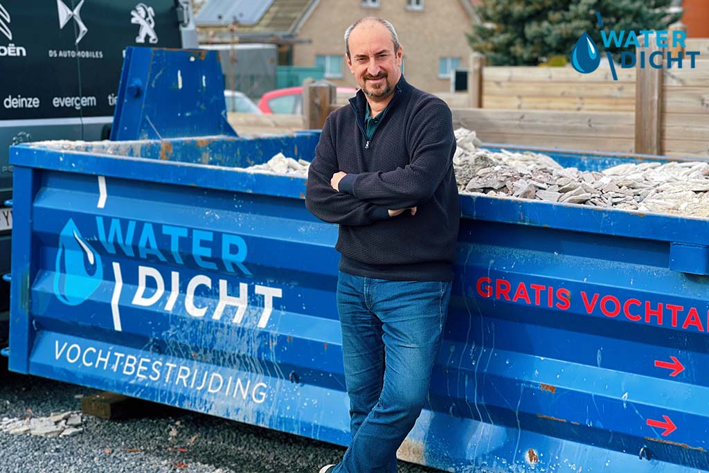 Foto van gerry adviseur in vochtbestrijding